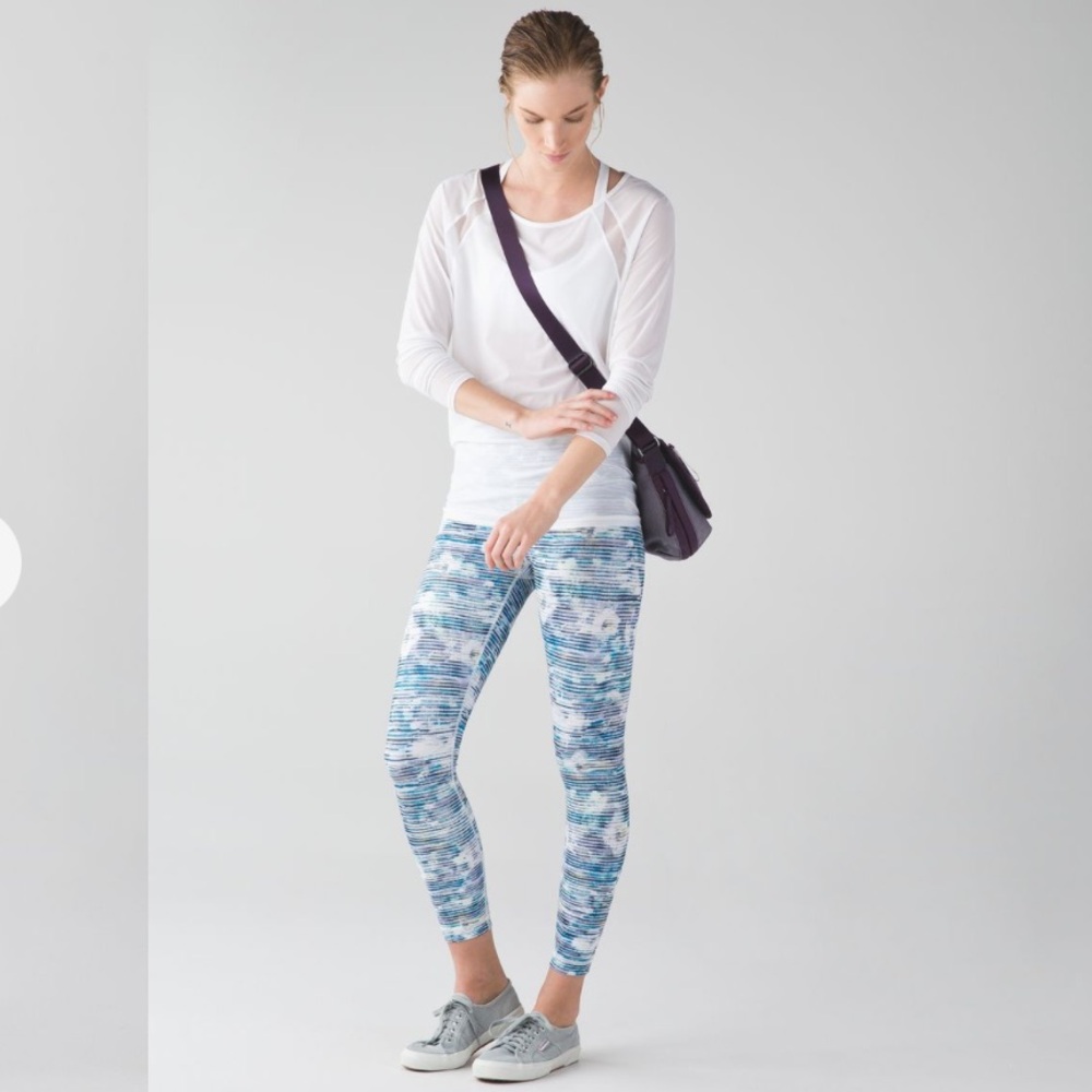 Lululemon High Times Pant Full-On Luxtreme in Blurry Belle Multi size 6 workout